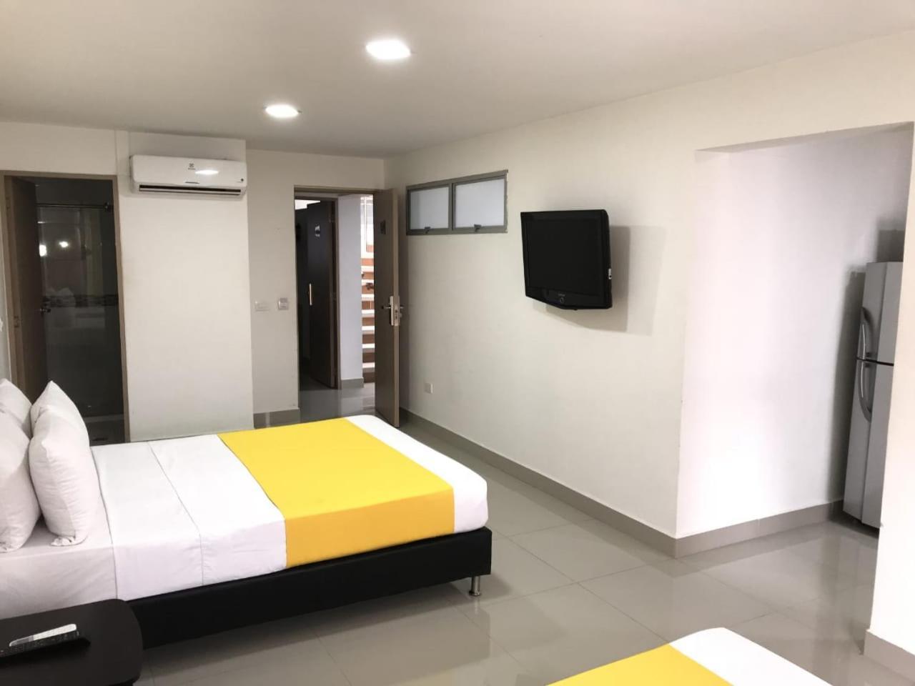 Apartaestudios Laureles Medellin Bagian luar foto