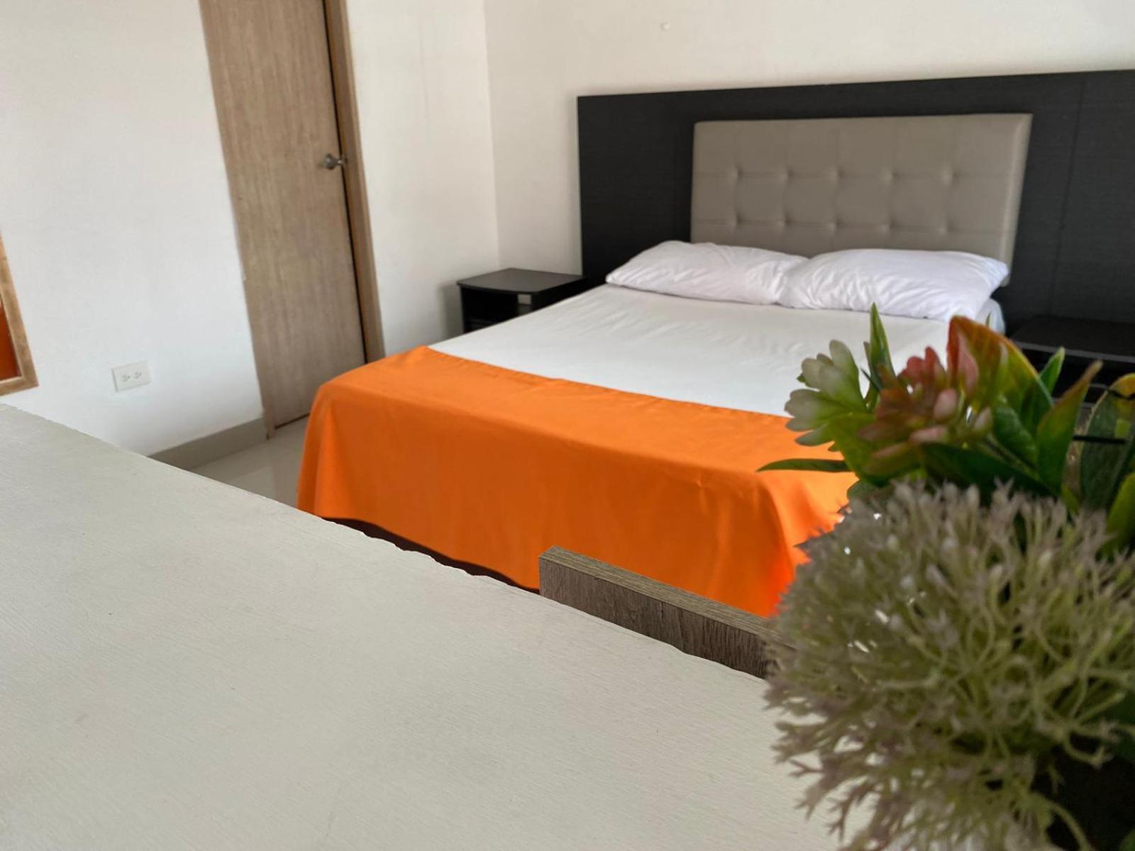 Apartaestudios Laureles Medellin Bagian luar foto